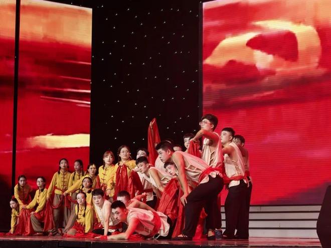 榆林市首届残疾人艺术汇演暨颁奖典礼举行