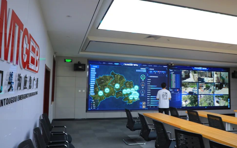 北京市广电局筑牢应急防汛安全网：风雨同舟担使命 声传千里护平安