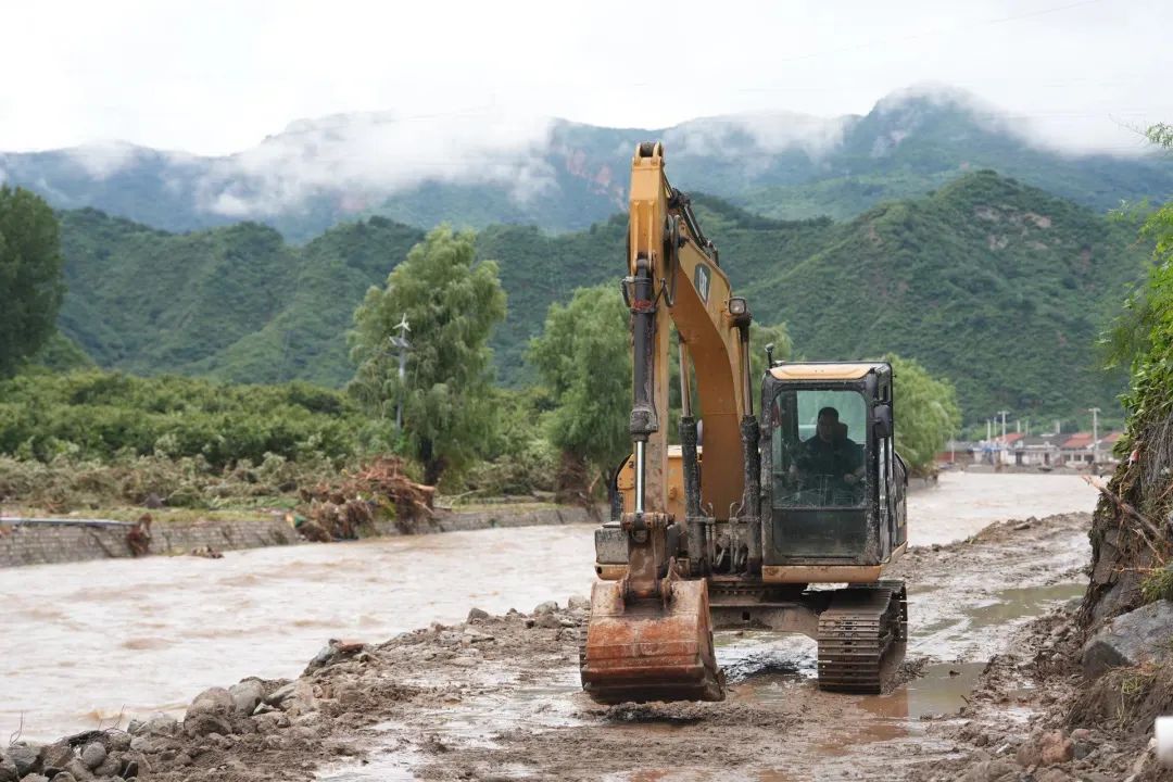 北京汛期·广电视听力量实录 | 平谷暴雨围村成孤岛！应急广播如何守护安全生命线？