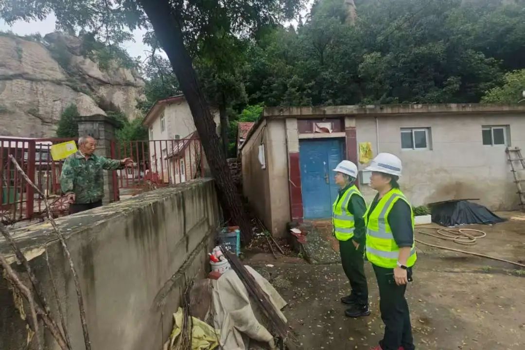 让党旗在防汛一线高高飘扬 | 北京市规划自然资源委防汛应急党员先锋队纪实