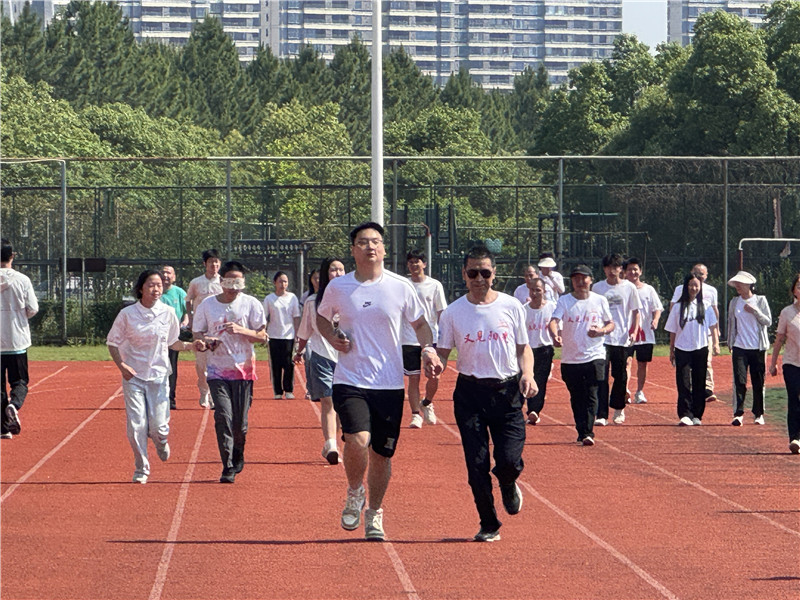 残疾人体育工作典型案例--江西省吉安市红五星盲人跑团