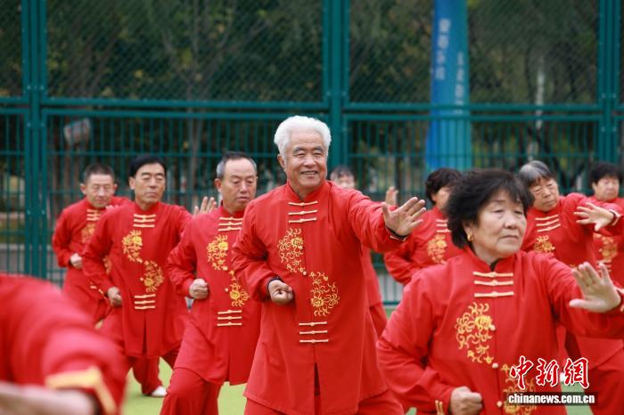 2025年银川市“九九重阳”全民健身主题活动启动