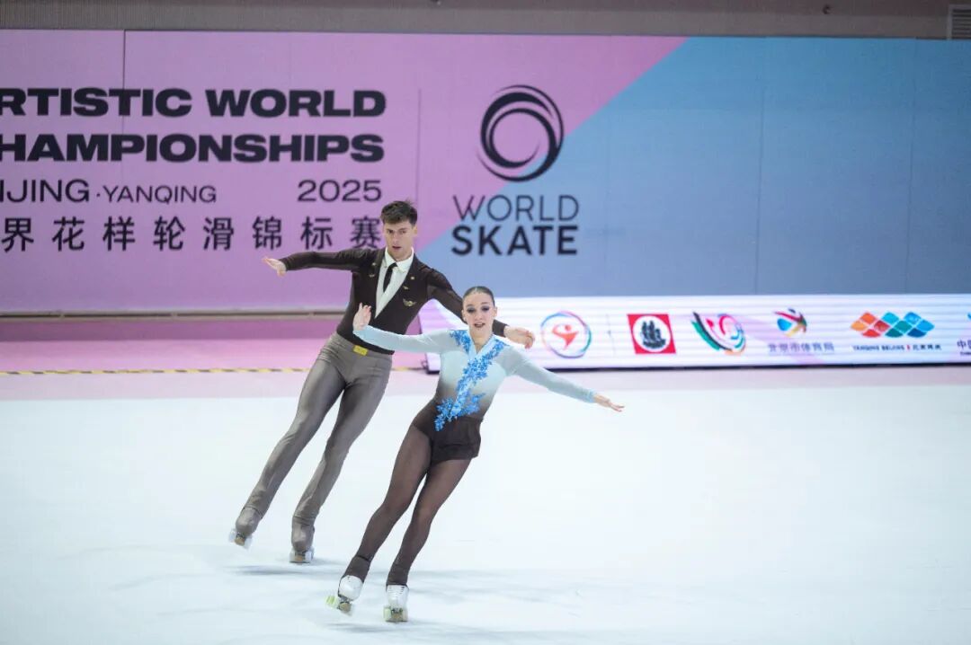 2025年世界花样轮滑锦标赛赛程过半,昨日双金花落意大利