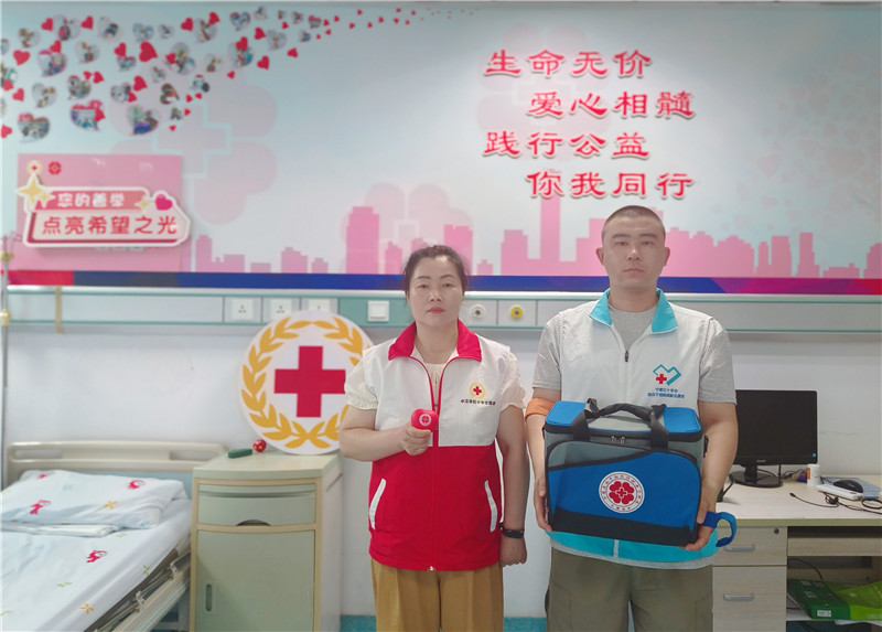 两次挺身而出 一场青春赴约