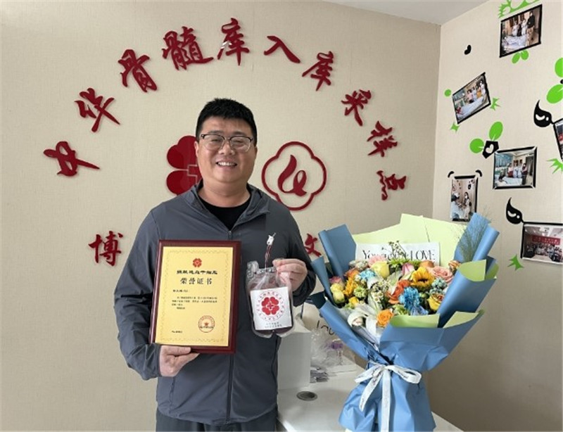 不仅记录光，更要成为光