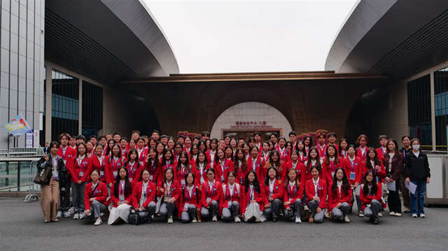 95名同济“小叶子”集结完毕，参加完阅兵式的她又来进博啦！