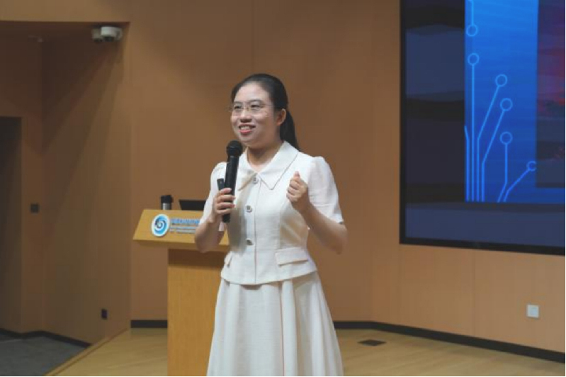 航天专家领衔科普讲座，亲子共探航天精神——“暑期科学家精神探索之旅”亲子活动落下帷幕