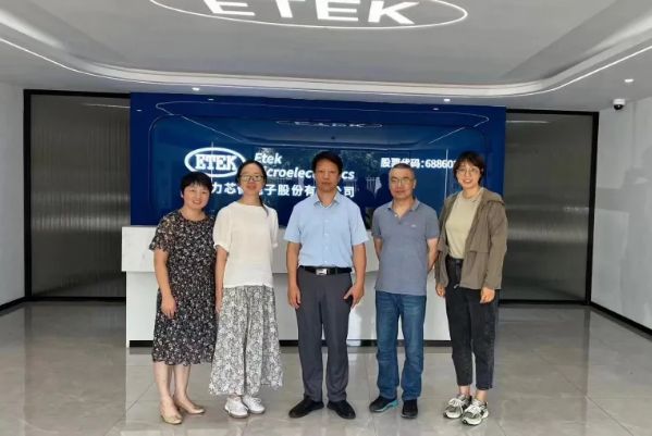 师者风华 | 杨青：是“金牌指导”也是“攻坚能手”