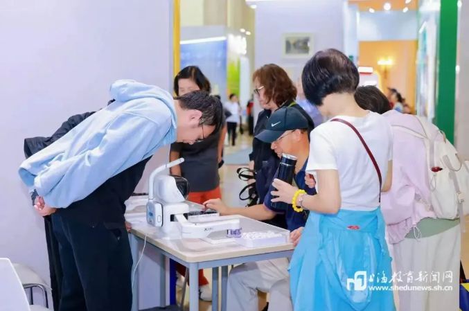 上海这场课程展，让“银发族”学习没有“退休时”