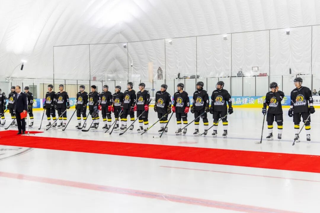以冰为桥续写中俄体育合作新篇章，首体院成功举办中俄青年冰球文化交流营
