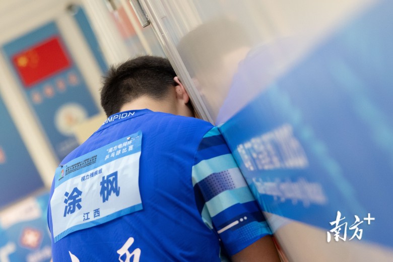 残特奥会乒乓球开赛,全国318名运动员同台竞技 残特奥会乒乓球开赛,全国318名运动员同台竞技