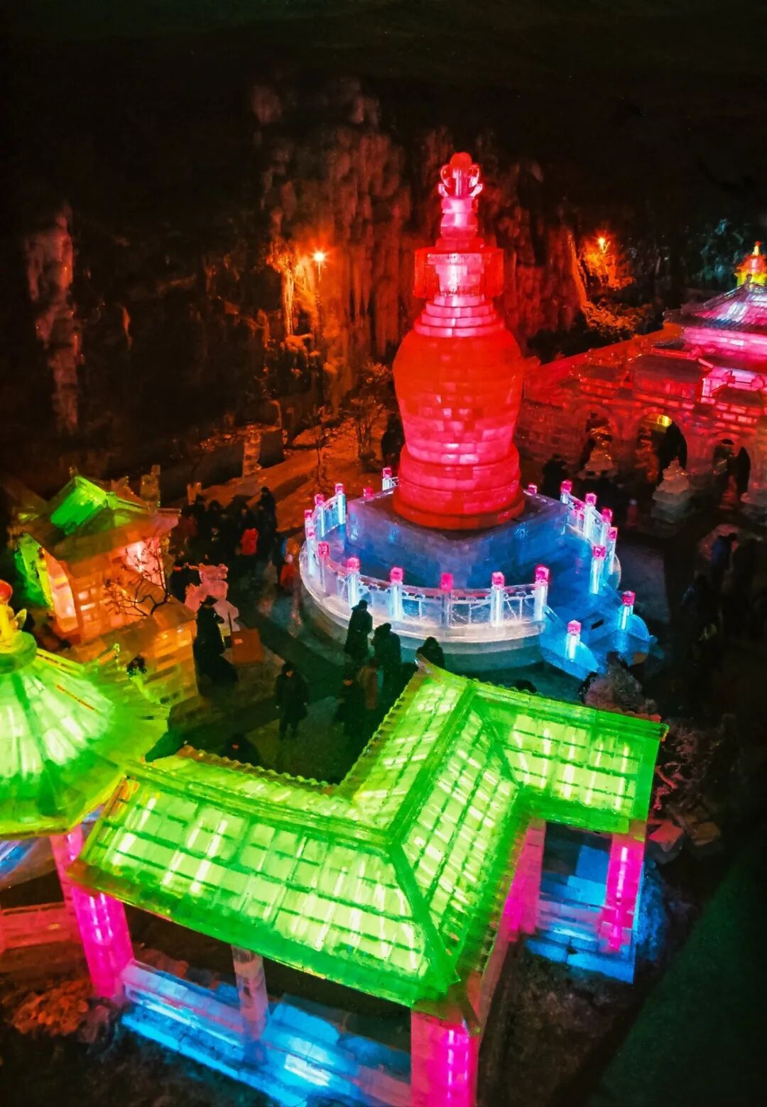 一波“回忆杀”,你看过80年代的冰灯吗? 1987年1月29姚德强 (2).jpg