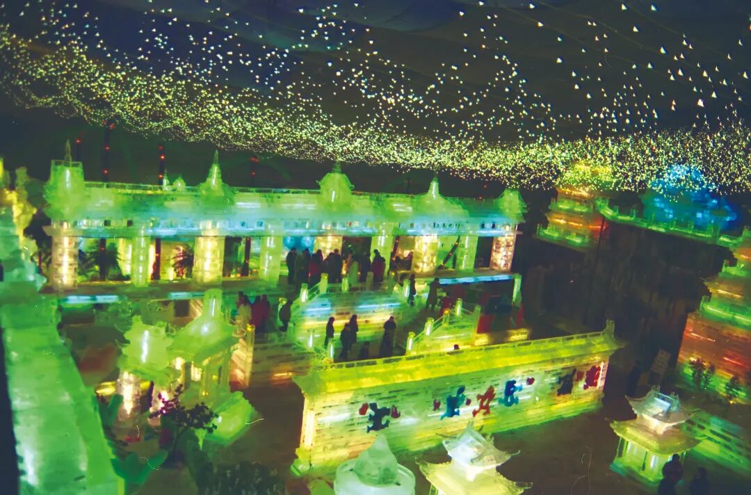 一波“回忆杀”,你看过80年代的冰灯吗? 马树江 摄于1988年1月.jpg