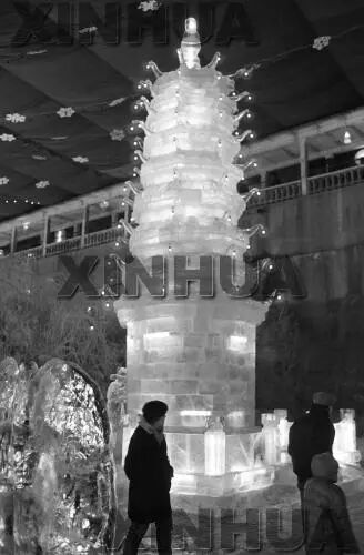 一波“回忆杀”,你看过80年代的冰灯吗? 1989.01.20.jpg