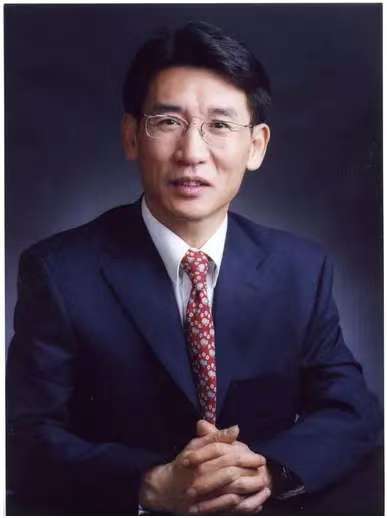 【“十五五”我所思·我所盼】薛其坤:让创新直接服务经济主战场 【“十五五”我所思·我所盼】薛其坤:让创新直接服务经济主战场