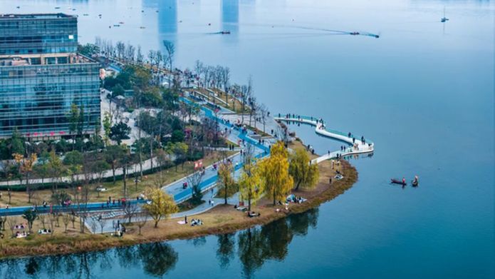 “绿隔—绿廊—绿带—绿道”实现城镇空间与生态网络嵌套布局