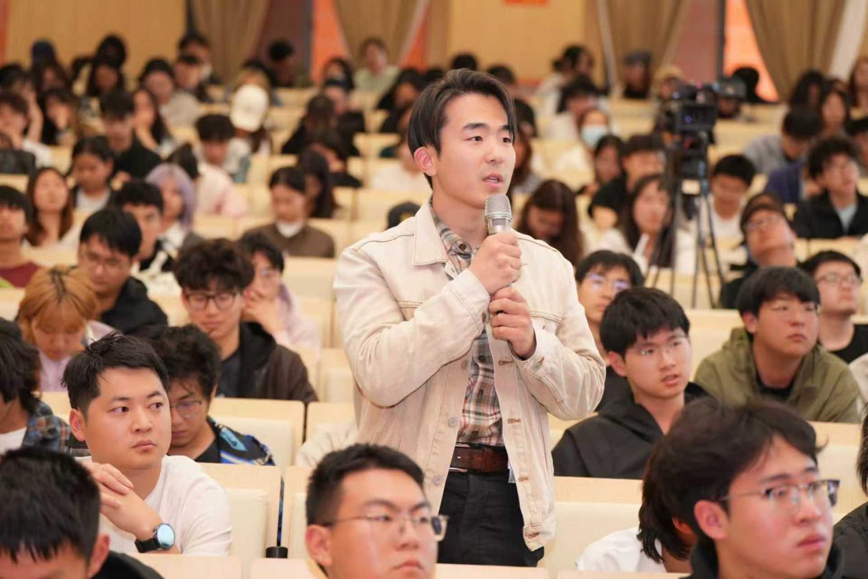 科学家精神百场讲坛走进云南大学