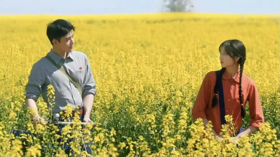 艺评|这部很“青春”的年代剧,在烟火气中回望一代人的精神