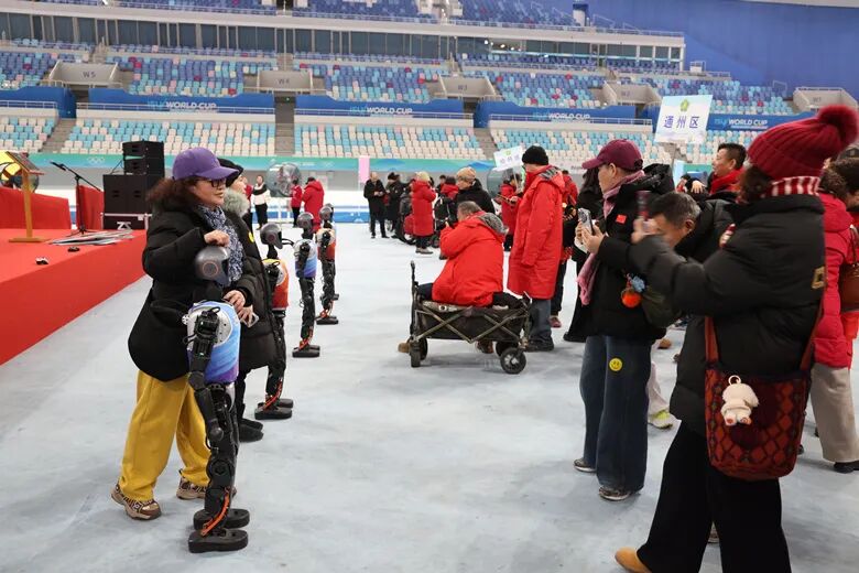 残疾人冰雪季 | 北京市残疾人冰雪嘉年华开幕 残疾人朋友在冬奥场馆感受冰雪魅力 微信图片_20260204135449_副本