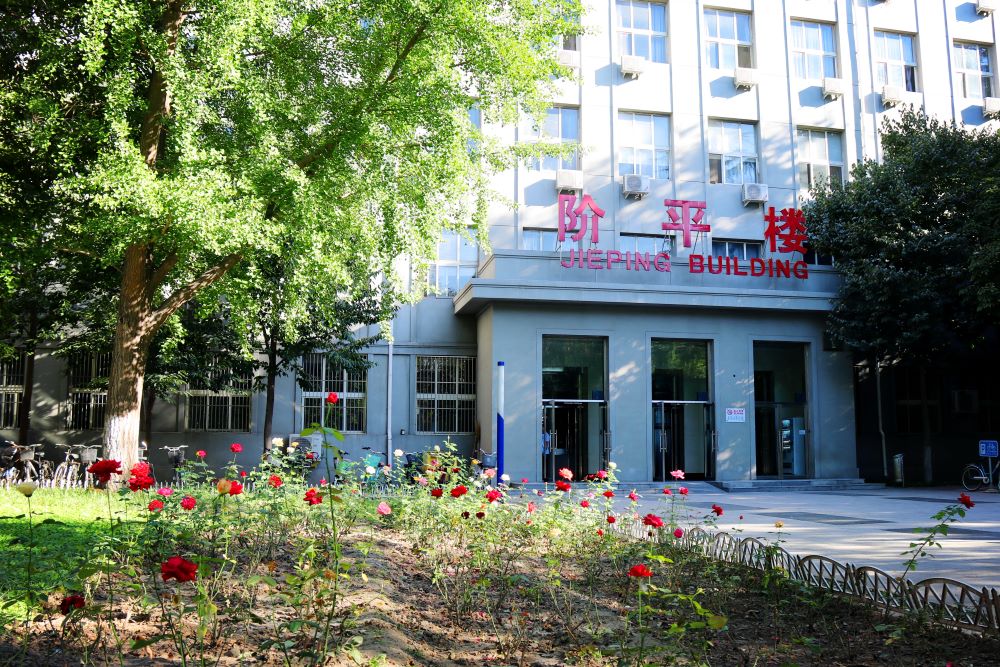 北京高校助力推进教育科技人才一体发展特别报道｜首都医科大学①：守医者初心 育济世仁医
