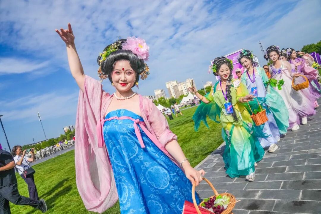 “葡萄味儿”的周末!大兴采育葡萄季玩出时尚新花样