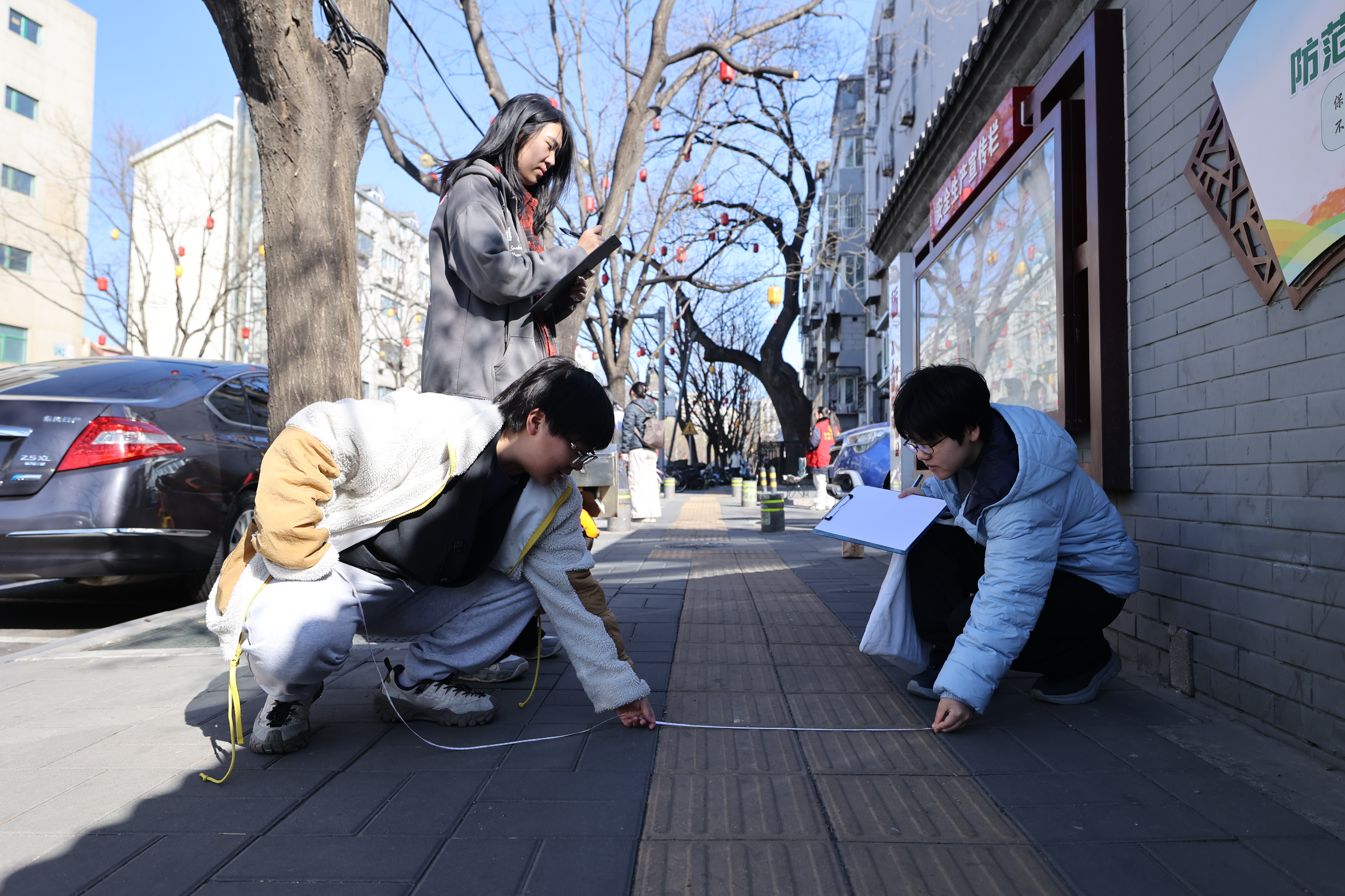 北京高校新时代立德树人工程创新实践专题报道|北京建筑大学:行走红墙街巷读懂人民城市 北京高校新时代立德树人工程创新实践专题报道|北京建筑大学:行走红墙街巷读懂人民城市