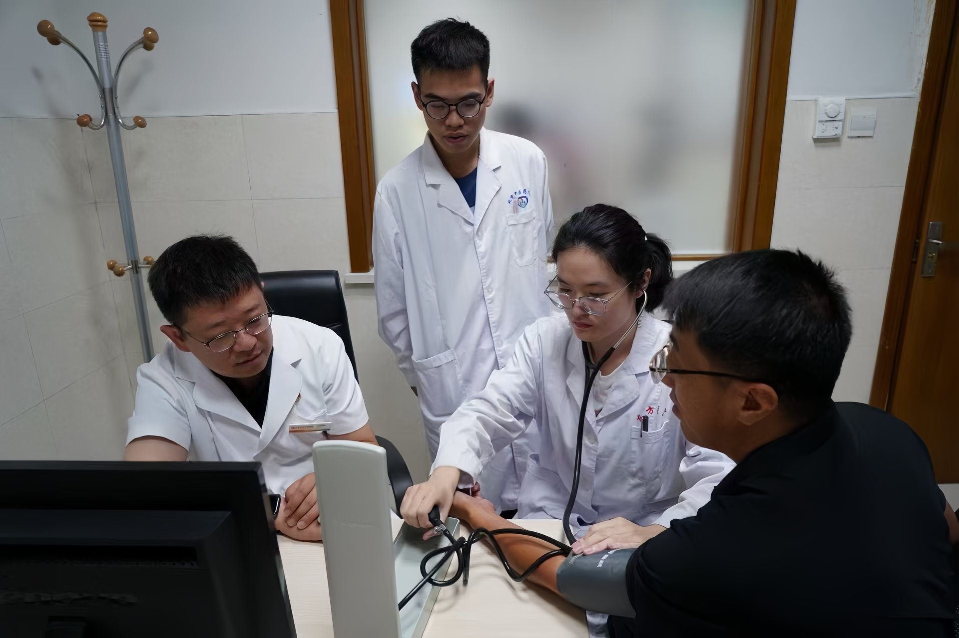 北京高校新时代立德树人工程创新实践专题报道|北京中医药大学:涵养师者仁心 赓续岐黄薪火 北京高校新时代立德树人工程创新实践专题报道|北京中医药大学:涵养师者仁心 赓续岐黄薪火