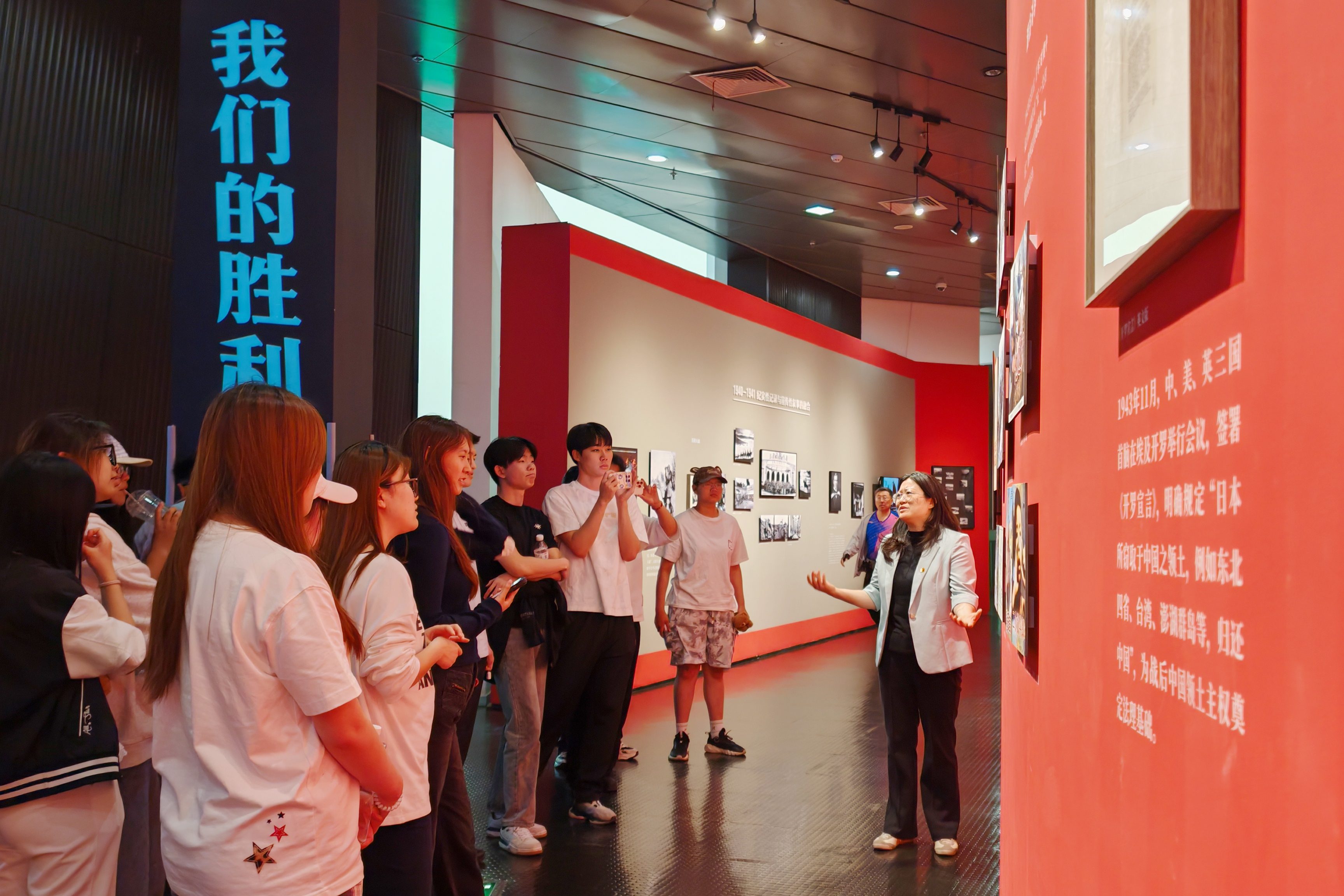 北京高校新时代立德树人工程创新实践专题报道|北京青年政治学院:以“四堂课”绘就爱国担当青春底色 北京高校新时代立德树人工程创新实践专题报道|北京青年政治学院:以“四堂课”绘就爱国担当青春底色