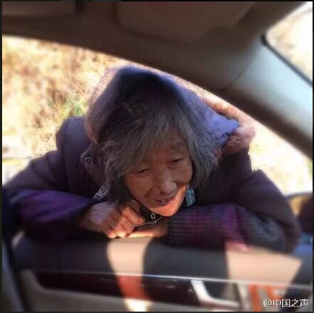 【网络祝年】春节让我们更懂亲情 看到哪个瞬间你泪目了?