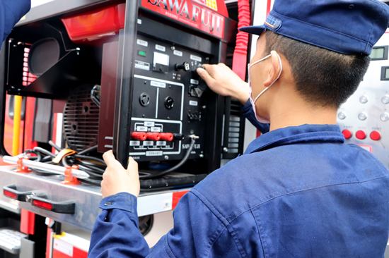 组图|新式装备就位促森林消防队伍战力再升级