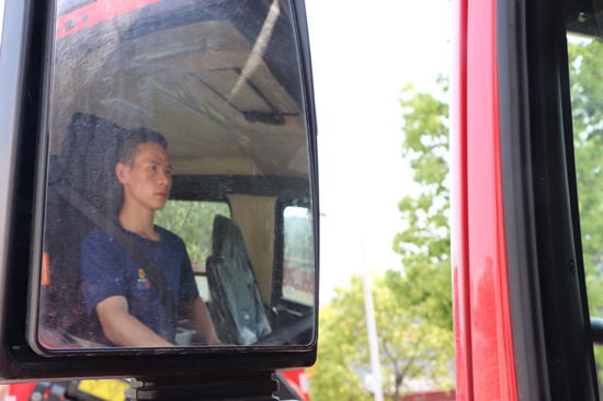 组图|新式装备就位促森林消防队伍战力再升级