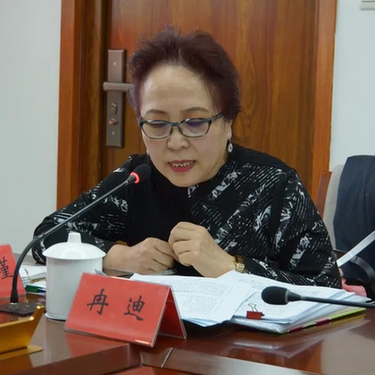 以德艺双馨丰满雄伟的人格 把北京故事讲得愈来愈精彩——北京市广播电视局召开播音主持座谈会 以德艺双馨丰满雄伟的人格 把北京故事讲得愈来愈精彩——北京市广播电视局召开播音主持座谈会