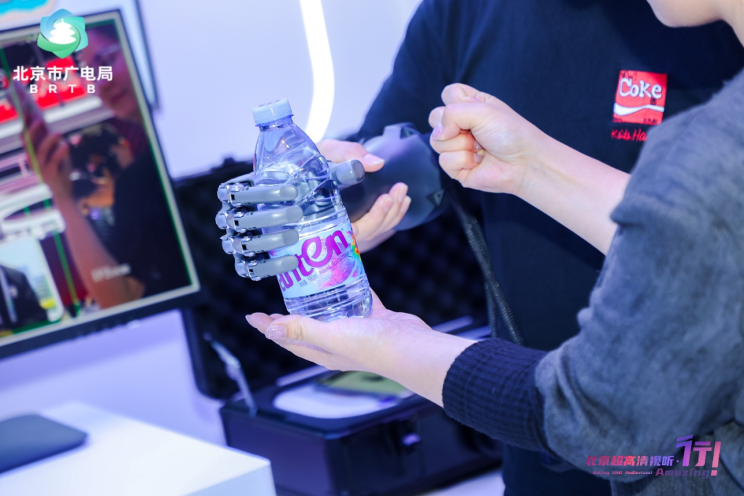 【聚焦·超高清】当家庭AI管家邂逅超高清,多屏联动重塑客厅生态