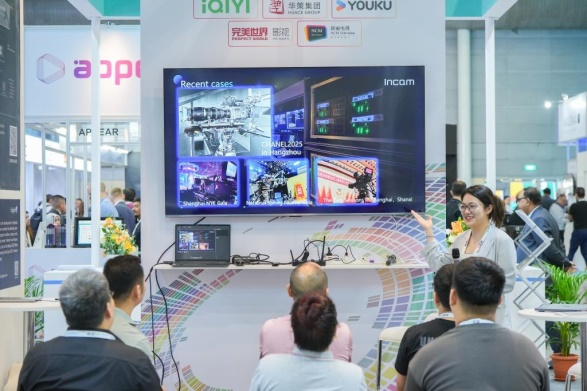 互学互鉴 互利共赢: “中国(北京)联合展台”狮城扬起友谊之帆