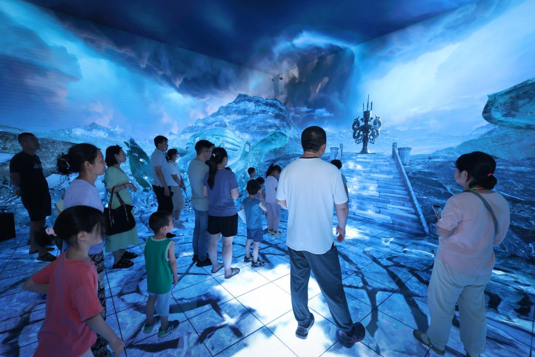 置身“视听奇境”是什么体验？超高清沉浸式场景圈粉无数｜北京超高清视听，行！