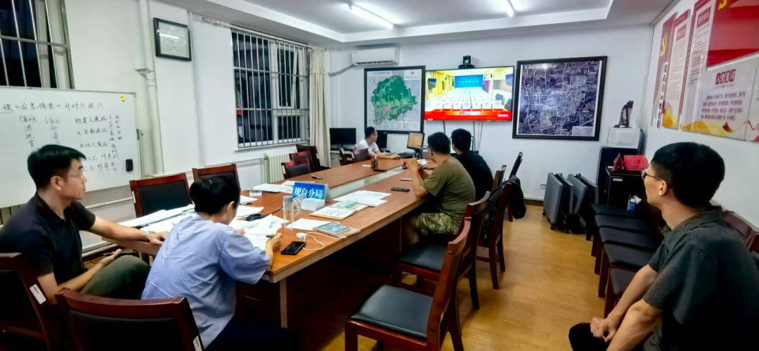 风雨中的“守护者”：北京平谷分局全力以赴织牢防汛“安全网”