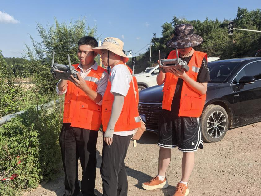 青春向党 迎汛而战——北京市测绘院青年突击队防汛救灾先锋谱