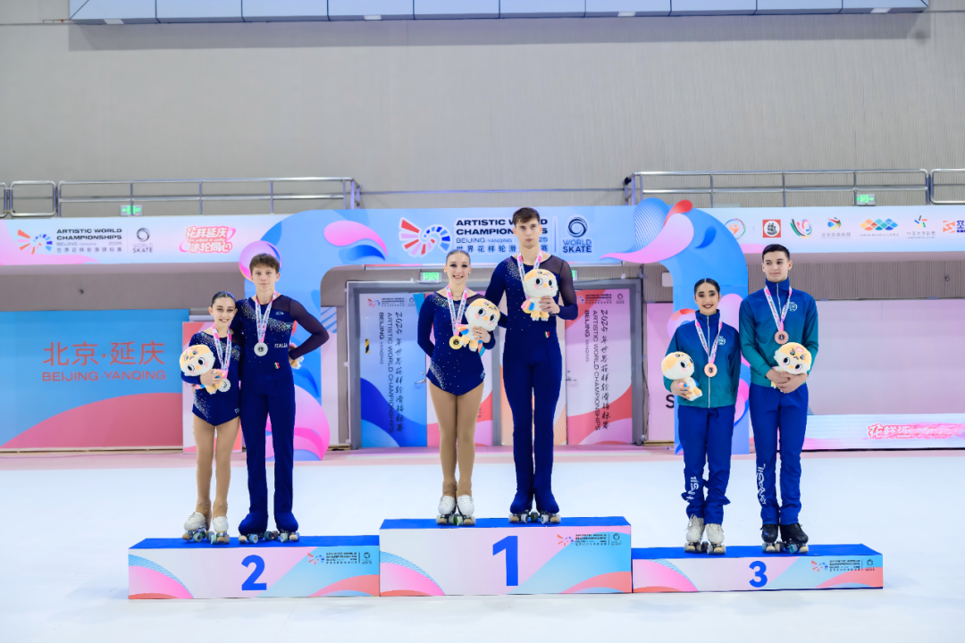 2025年世界花样轮滑锦标赛赛程过半,昨日双金花落意大利