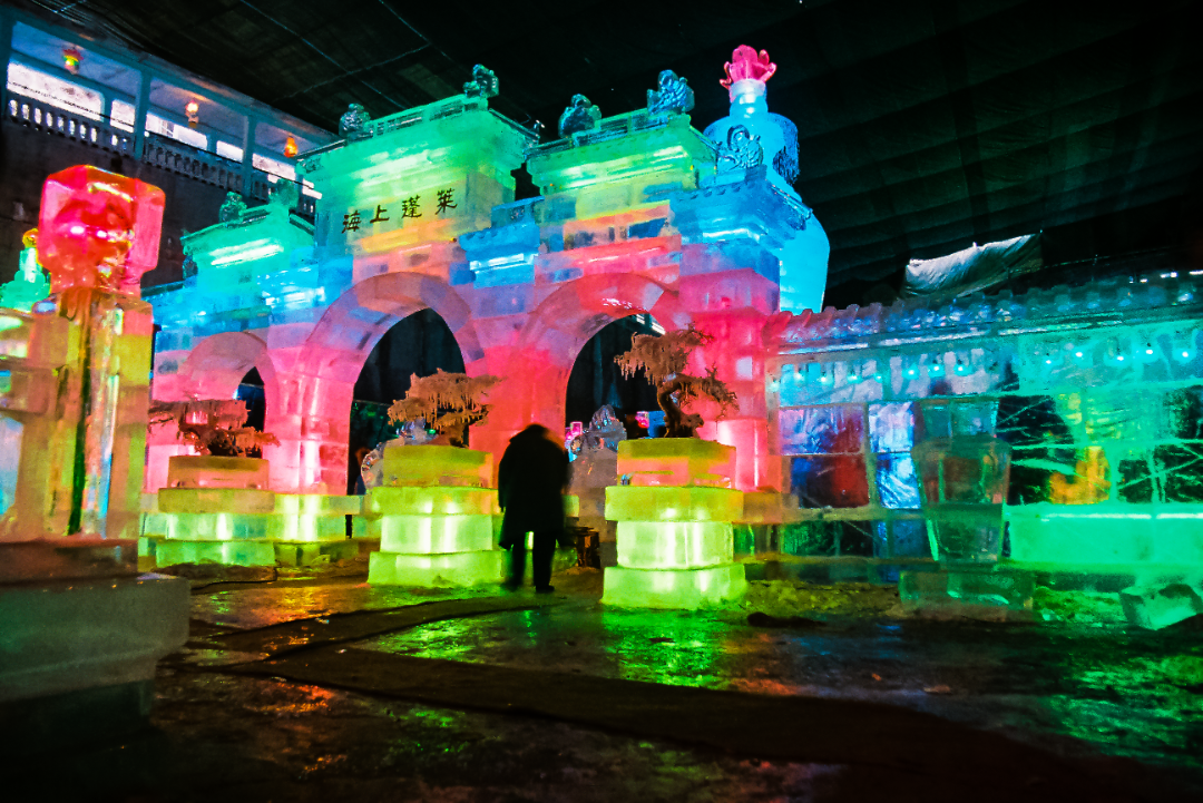 一波“回忆杀”,你看过80年代的冰灯吗? 1987年1月29姚德强 (1).BMP