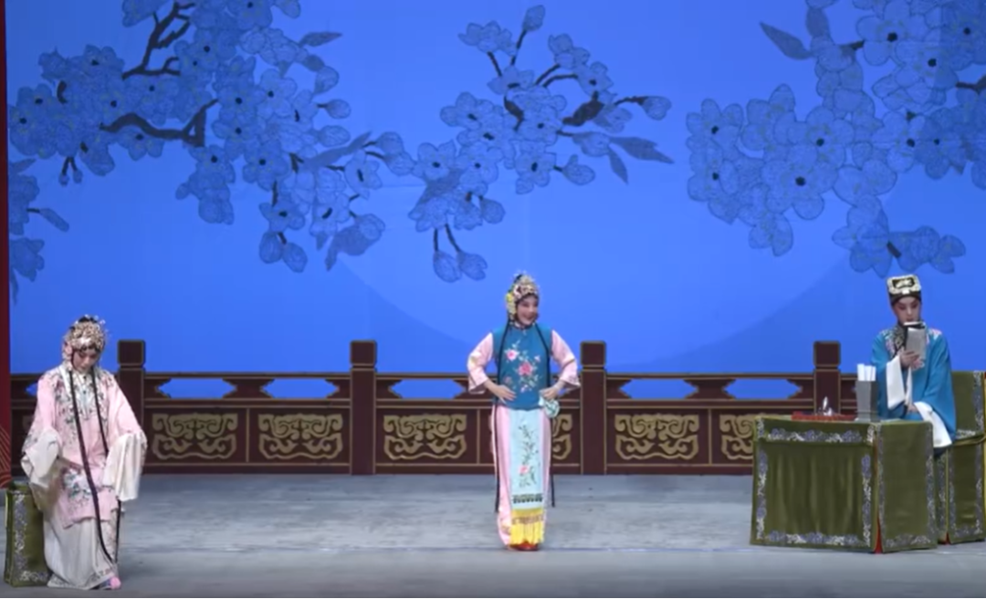 “过年看大戏”:北京“超现场”让经典剧目焕发数字新生