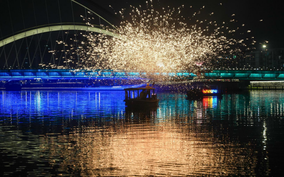 成都以节日之名,浸润“人本”城市底色 成都以节日之名,浸润“人本”城市底色