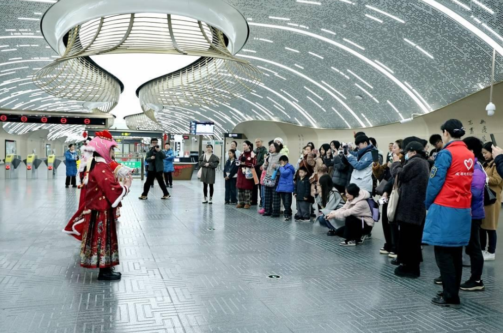 成都以节日之名,浸润“人本”城市底色 成都以节日之名,浸润“人本”城市底色