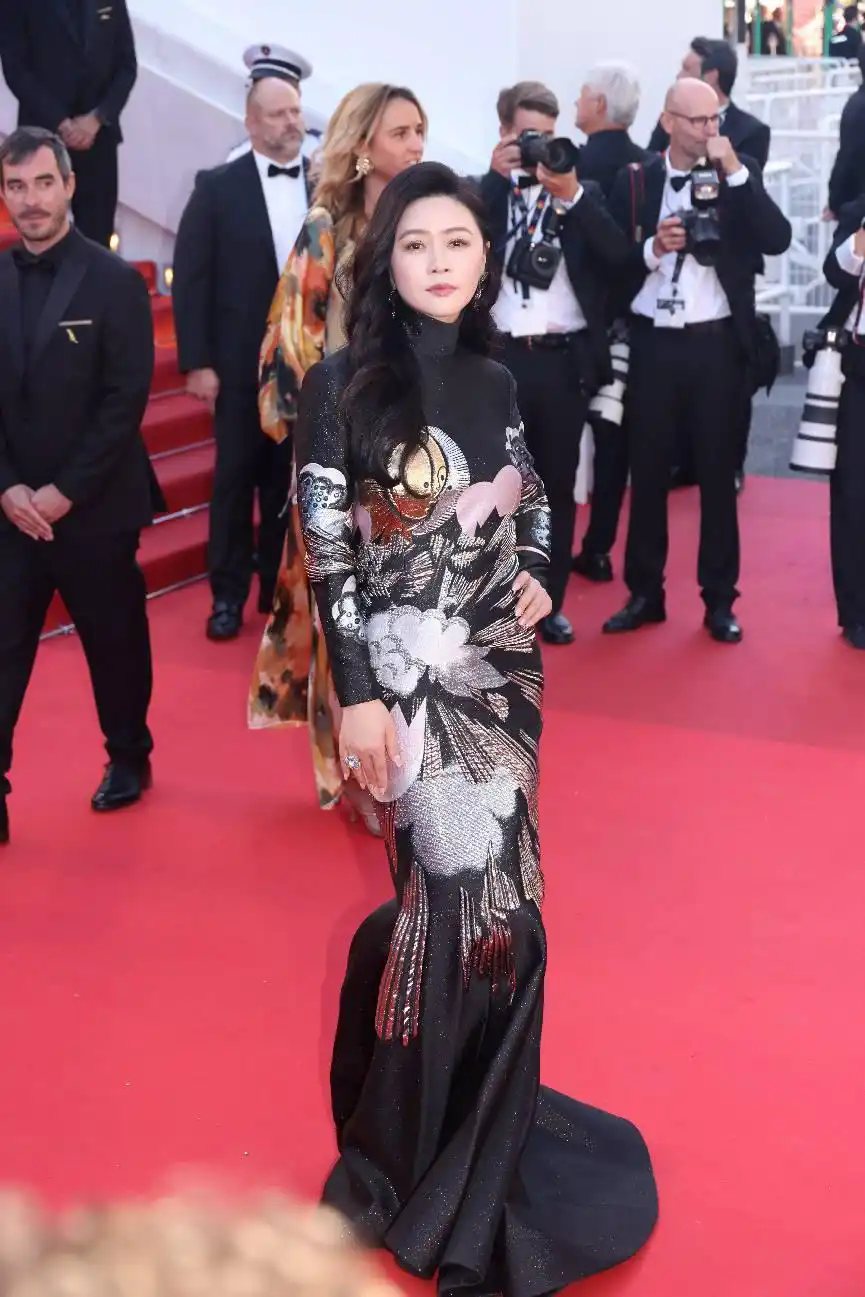 田海蓉携导演处女作首登戛纳 当抑郁伤痛终被世界看见 田海蓉携导演处女作首登戛纳 当抑郁伤痛终被世界看见
