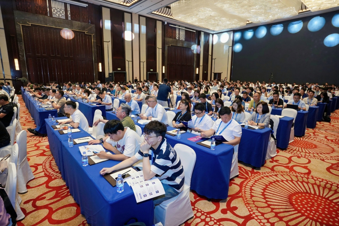从原子编程到产业重构　2026年汽车新材料大会在芜湖启幕