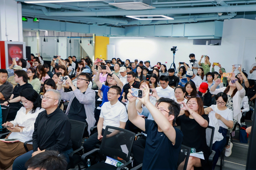 政策“及时雨”+AI“黑科技”,首都广电视听营商服务首站走进副中心