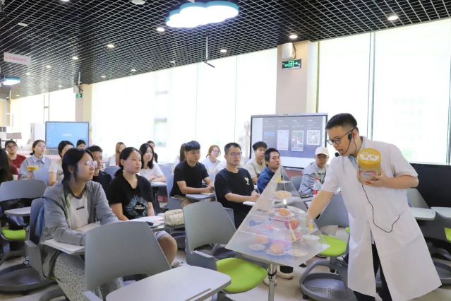 北京高校助力推进教育科技人才一体发展特别报道｜北京青年政治学院③：破界融合、平台赋能、成果转化，激活托育新质生产力