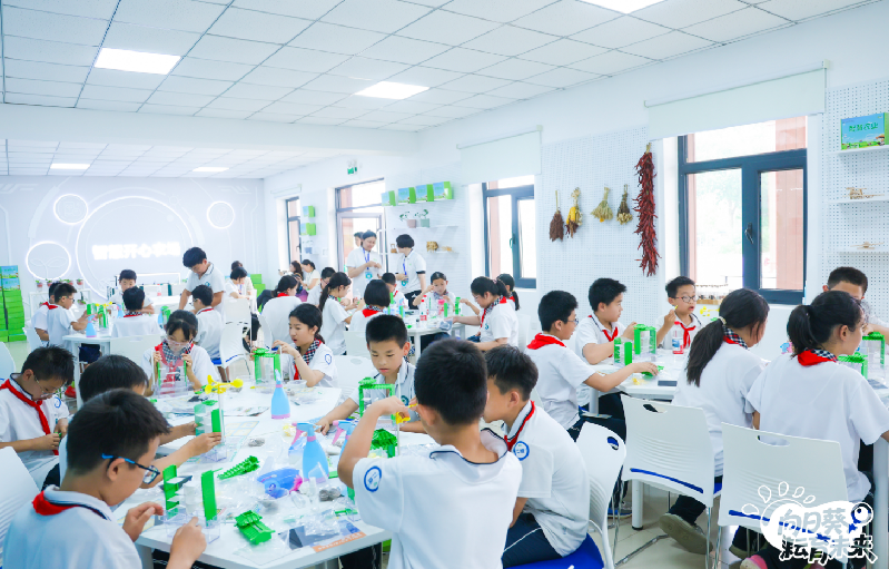 “向日葵·耘育未来”青少年科技农耕教育项目启动