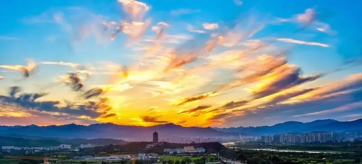 一条绿道,串起山水城 一条绿道,串起山水城