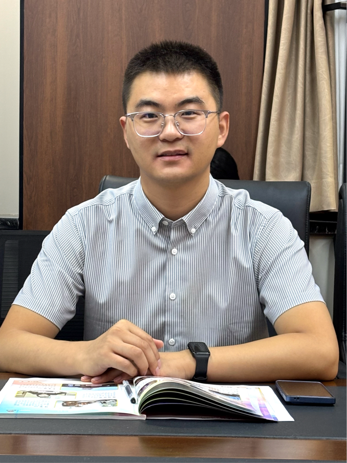 十一载“暖阳”接力:内蒙古民族大学义教团队的公益坚守 尹科伟 王冬雪/图
