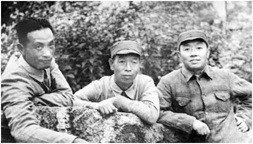 从半部电台起家，他是红军的“千里眼、顺风耳” | 王诤